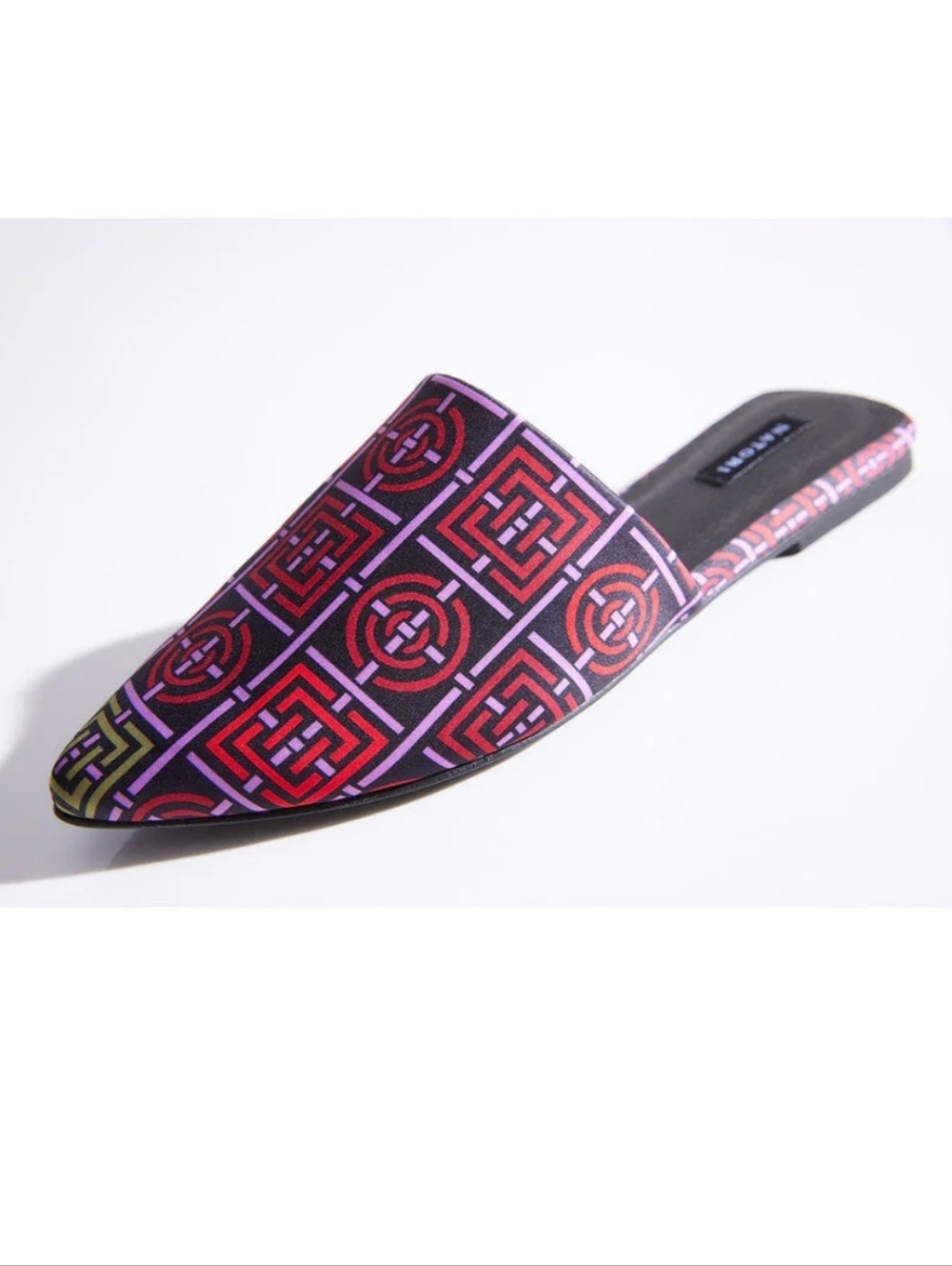 NATORI, Adore Infinity Satin Slide, Red Multi, Size 5, MSRP $165